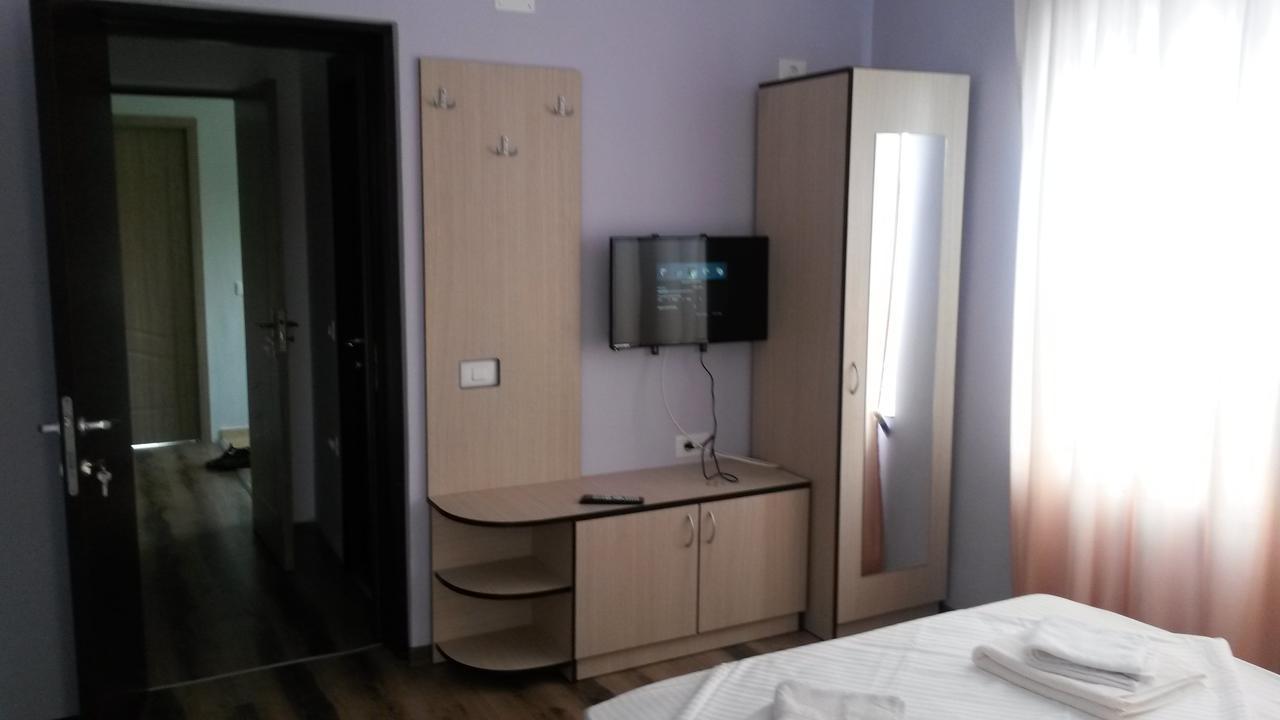 Отель Casa Alba Нэводари Экстерьер фото